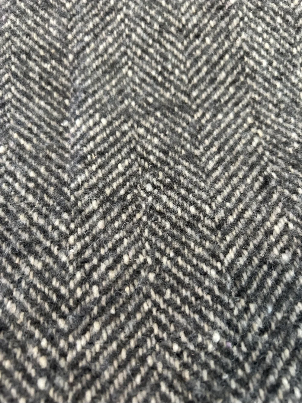Vince Herringbone Boucle Wool & Alpaca-Blend Scarf, Heather White Black,  NWT